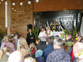 Ökumenischer Familiengottesdienst zum Erntedankfest (Foto: Karl-Franz Thiede)